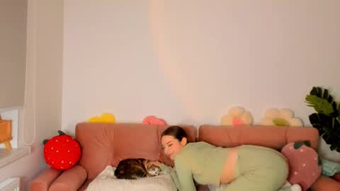 Snapshot of thisisamelia chatting on February 28, 4:31 pm Amelia shows on mondays fridays and sundays if anything changes im giving updates on my fansly online show from February 28, 4:31 pm