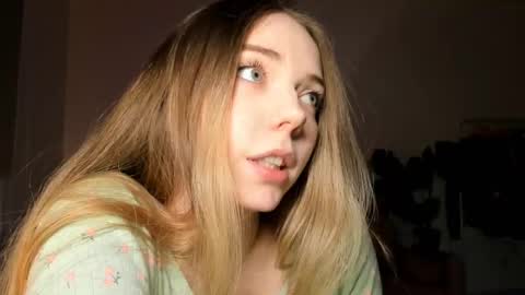 Snapshot of thisisamelia chatting on February 28, 7:35 pm Amelia shows on mondays fridays and sundays if anything changes im giving updates on my fansly online show from February 28, 7:35 pm