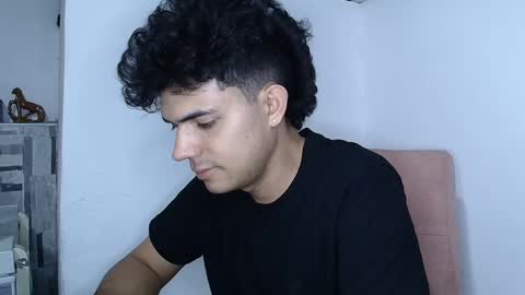 Snapshot of thisisnik chatting on March 1, 11:58 pm thisisnik online show from March 1, 11:58 pm