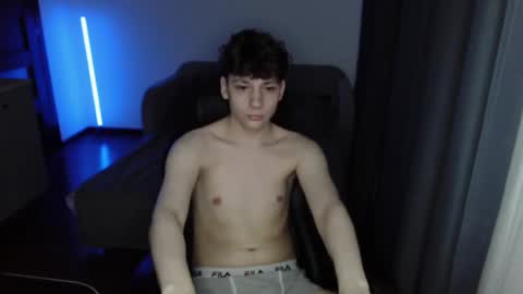 Thomas Hill online show from March 6, 9:09 pm