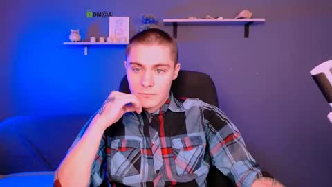 thomas_crow online show from December 2, 9:36 am