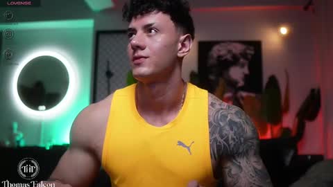 Snapshot of thomas_falcon1 chatting on February 28, 1:26 am Thomas Falcon online show from February 28, 1:26 am