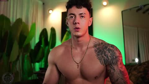 Snapshot of thomas_falcon1 chatting on September 12, 2:00 am Thomas Falcon online show from September 12, 2:00 am