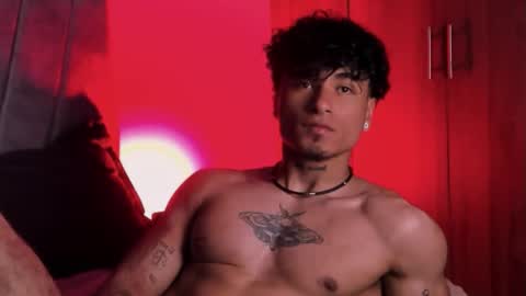 Snapshot of thomas_fit1 chatting on October 2, 4:30 am Thomas 3 JUST STAY AND BE MY LAST LOVE online show from October 2, 4:30 am