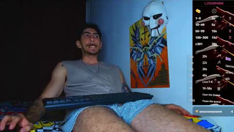 thomas_ks11 online show from October 30, 11:27 pm