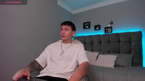 Thomas online show from February 5, 11:59 am