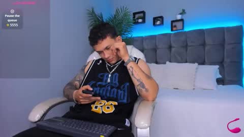 Thomas online show from February 17, 12:12 pm