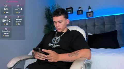 Thomas online show from April 7, 12:27 pm