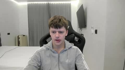 Tomas online show from February 9, 12:47 am