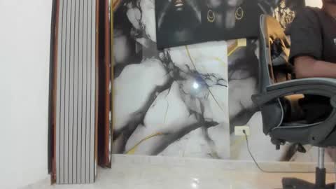 Snapshot of thomas_shelbys chatting on November 9, 3:38 am Thomas online show from November 9, 3:38 am