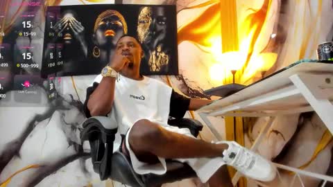 Snapshot of thomas_shelbys chatting on November 25, 3:28 am Thomas online show from November 25, 3:28 am