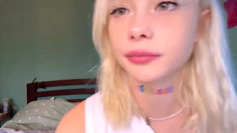 Snapshot of thomasbreier chatting on October 30, 1:56 pm Luna online show from October 30, 1:56 pm