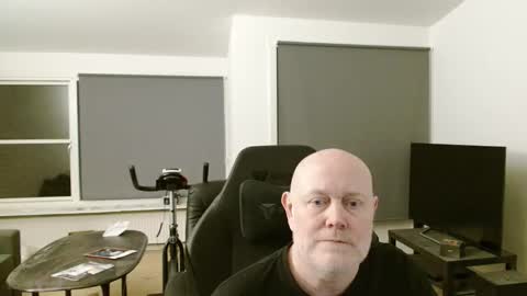 thomash32 online show from October 13, 6:52 pm