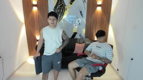 thomson_hot01 online show from October 5, 5:06 am