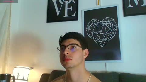 thomylov online show from December 1, 3:44 am