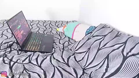 thonyxxx_ online show from January 14, 4:40 am