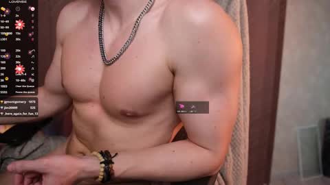 Snapshot of thor_banger chatting on September 23, 12:13 am thor_banger online show from September 23, 12:13 am