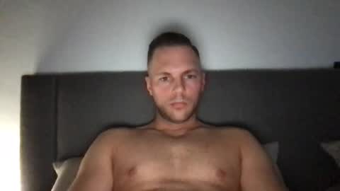 Snapshot of thorhh1991 chatting on January 16, 3:35 pm thorhh1991 online show from January 16, 3:35 pm
