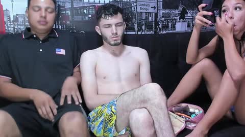 Snapshot of threesome_sexy chatting on January 4, 10:05 am BRITHANY BRYAN ALEX online show from January 4, 10:05 am