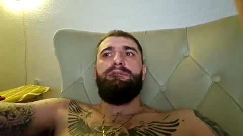 HugeJuicy online show from December 15, 2:30 am