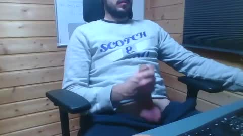 Snapshot of thx_4some_sharing chatting on January 6, 1:53 am toobigcockforonegirl online show from January 6, 1:53 am