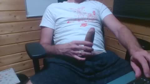 Snapshot of thx_4some_sharing chatting on September 22, 1:29 am toobigcockforonegirl online show from September 22, 1:29 am