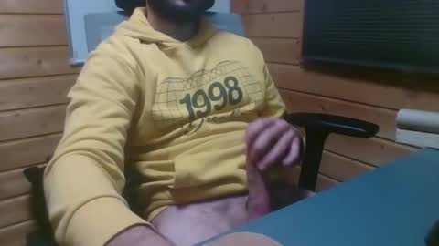 Snapshot of thx_4some_sharing chatting on November 22, 12:53 am toobigcockforonegirl online show from November 22, 12:53 am