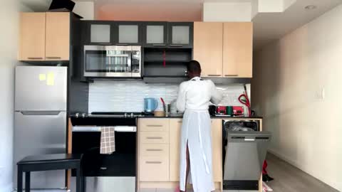 Snapshot of tia_fox chatting on October 29, 8:43 pm tia_fox online show from October 29, 8:43 pm