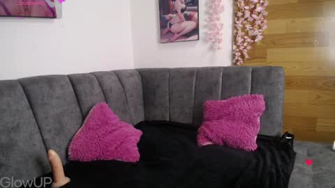 tiana_rosse_ online show from February 5, 11:55 am