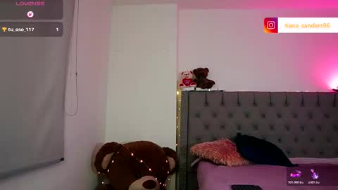 Snapshot of tiana_sanders chatting on October 28, 2:37 am TATIANA online show from October 28, 2:37 am