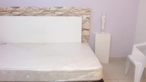 tianaglow4 online show from February 3, 8:35 pm