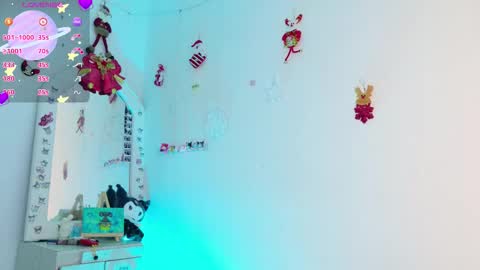 Tiana Le online show from November 19, 12:21 am