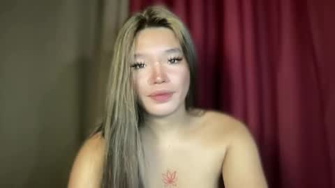 Ms. Tiara online show from February 12, 9:32 pm