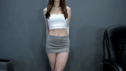 tibetian_fox_matilda online show from May 22, 12:00 pm