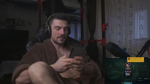 Snapshot of tickle_my_pickle07 chatting on December 9, 1:55 pm tickle_my_pickle07 online show from December 9, 1:55 pm