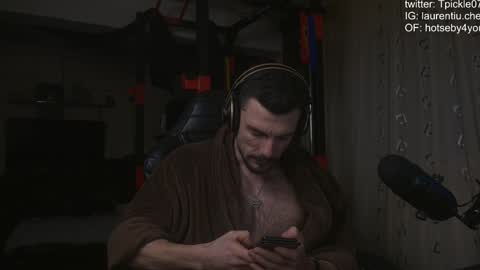 Snapshot of tickle_my_pickle07 chatting on January 3, 3:01 pm tickle_my_pickle07 online show from January 3, 3:01 pm