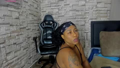 Snapshot of tifanny_fiire chatting on October 28, 8:22 pm leidy online show from October 28, 8:22 pm