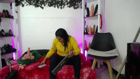 Tifanny Nails  online show from April 4, 12:46 pm