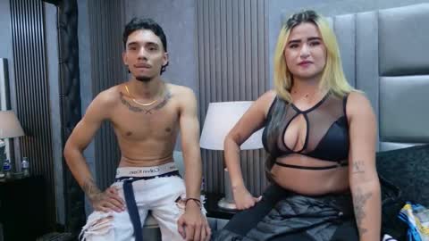 Snapshot of tifannyandethan chatting on February 11, 1:54 am Ethan and Tifanny online show from February 11, 1:54 am