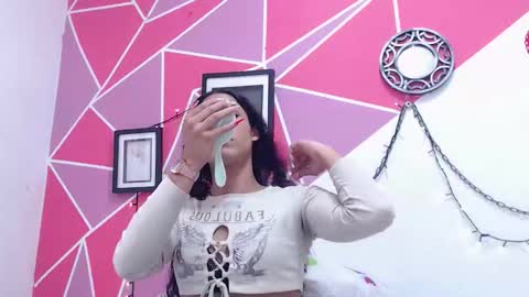 tifany_adamss online show from October 25, 8:14 pm