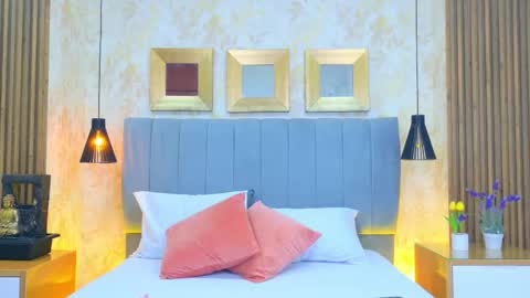 Snapshot of tifany_boobsgb chatting on October 31, 9:16 pm Dana Montoya online show from October 31, 9:16 pm