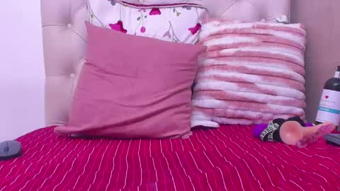 Snapshot of tifany_chill chatting on December 9, 7:50 pm online show from December 9, 7:50 pm