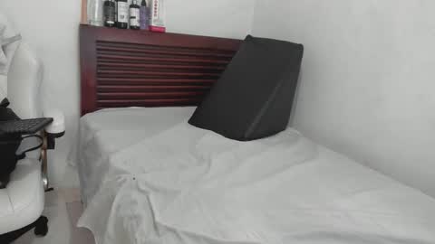 tifanymonroehot online show from October 28, 11:14 am