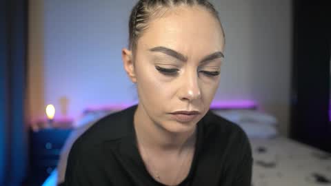 Tiffany online show from February 4, 9:20 pm