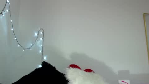 Snapshot of tiffani_hott_ chatting on March 11, 5:16 am TIFANI online show from March 11, 5:16 am
