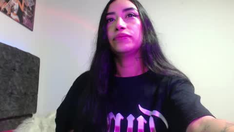 Snapshot of tiffani_hott_ chatting on October 4, 3:48 am TIFANI online show from October 4, 3:48 am