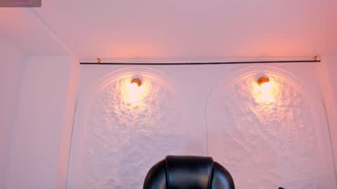 Tiffanny Sins online show from February 13, 4:19 am