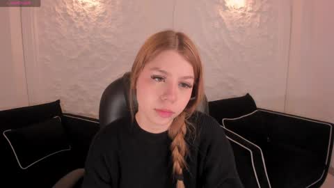 Tiffanny Sins online show from April 14, 4:18 am