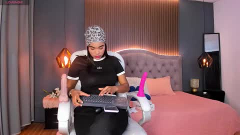 tiffany__charm_ online show from January 8, 3:20 am