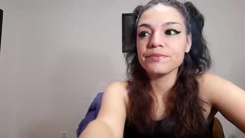 Tiffany online show from February 26, 9:16 pm